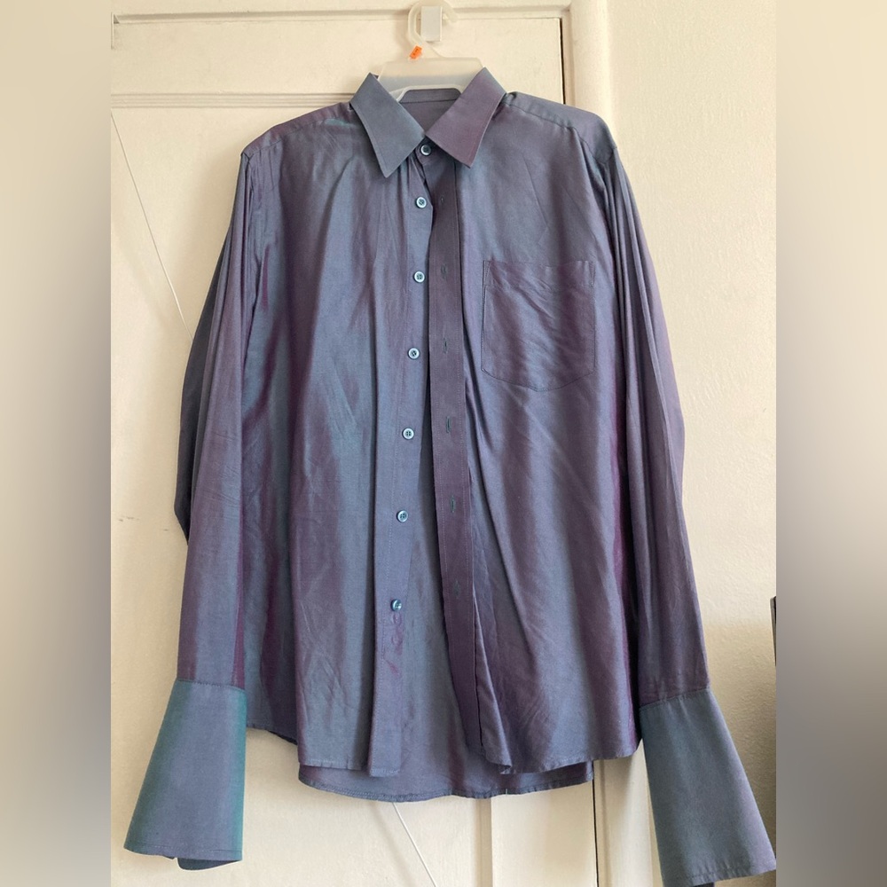 Elegant Men's Button-Down Shirt in Purple